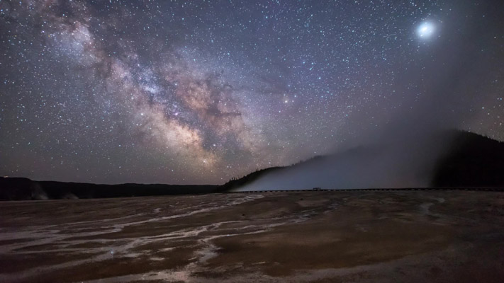 Wyoming - Yellowstone - Grand Prismatic and the Milky Way