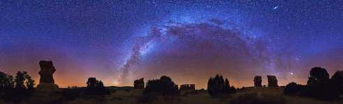 Utah - Grand Staircase - Devils Garden - Spires and Milky Way - 360