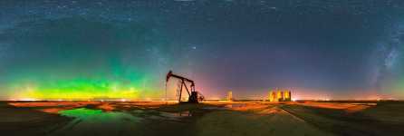 North Dakota - Oil Pump and The Aurora - 360