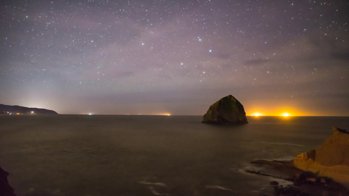Oregon - Cape Kiwanda - Haystack Rock - at Night